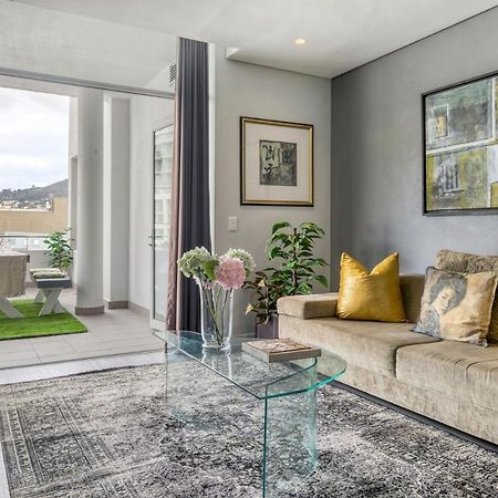 Backup-Powered Classic Luxury Apartment Cape Town Exterior foto