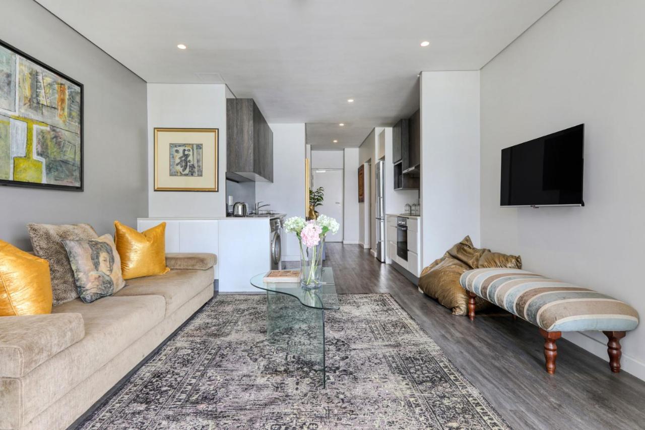 Backup-Powered Classic Luxury Apartment Cape Town Exterior foto