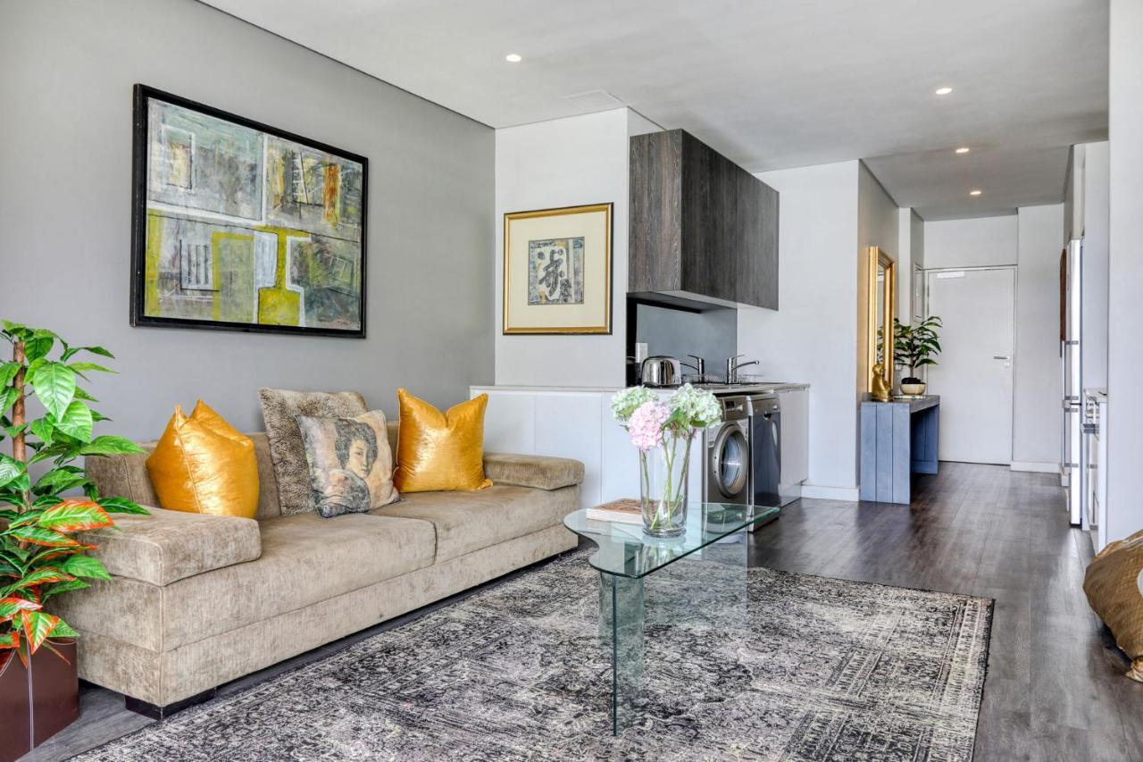 Backup-Powered Classic Luxury Apartment Cape Town Exterior foto