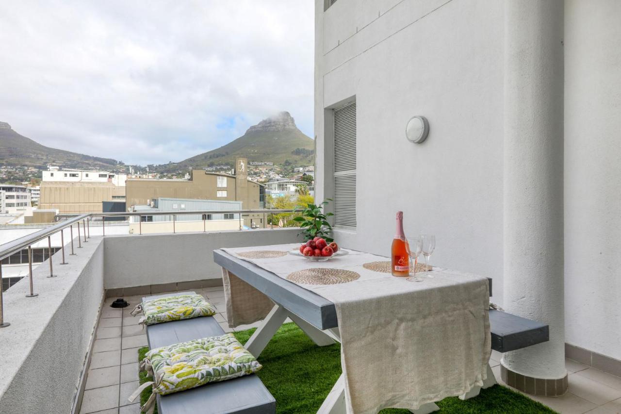 Backup-Powered Classic Luxury Apartment Cape Town Exterior foto