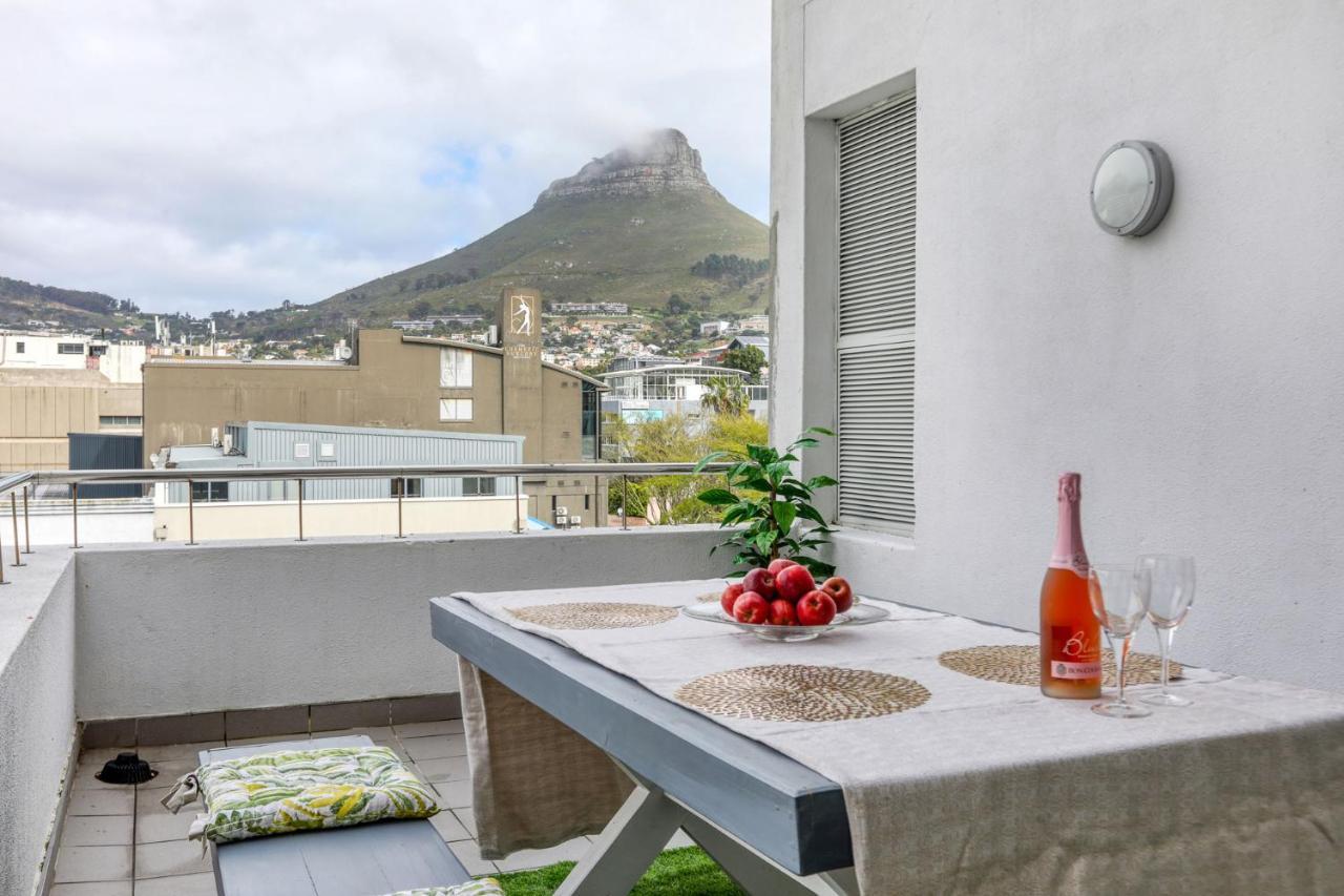 Backup-Powered Classic Luxury Apartment Cape Town Exterior foto